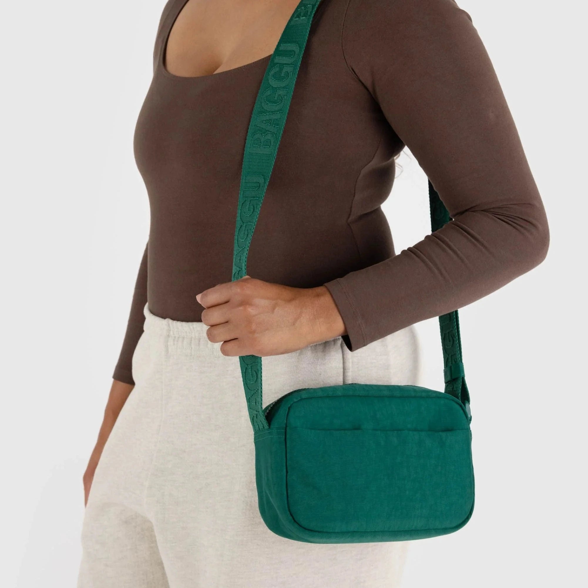 Bolso Camera Crossbody BAGGU - Cypress