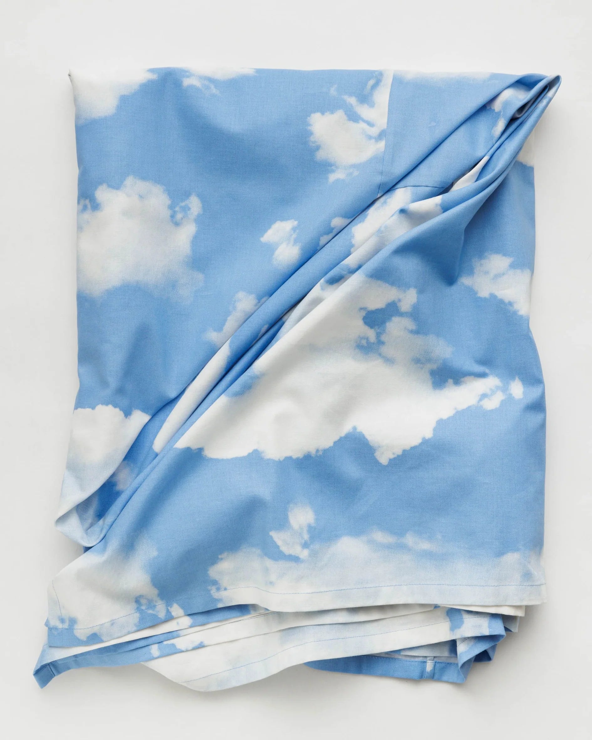 BAGGU giant tablecloth - Clouds