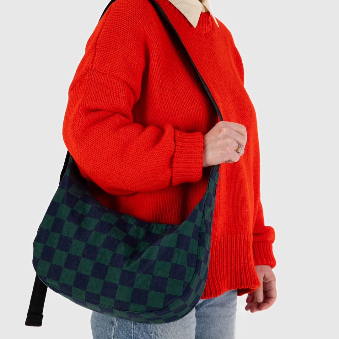 Bolso Medium Crescent BAGGU - Navy Green Check