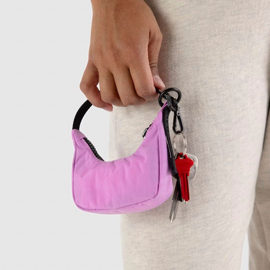 Llavero Crescent Bag Charm - BAGGU